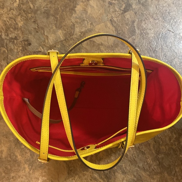 Dooney & Bourke tote - Picture 2 of 4